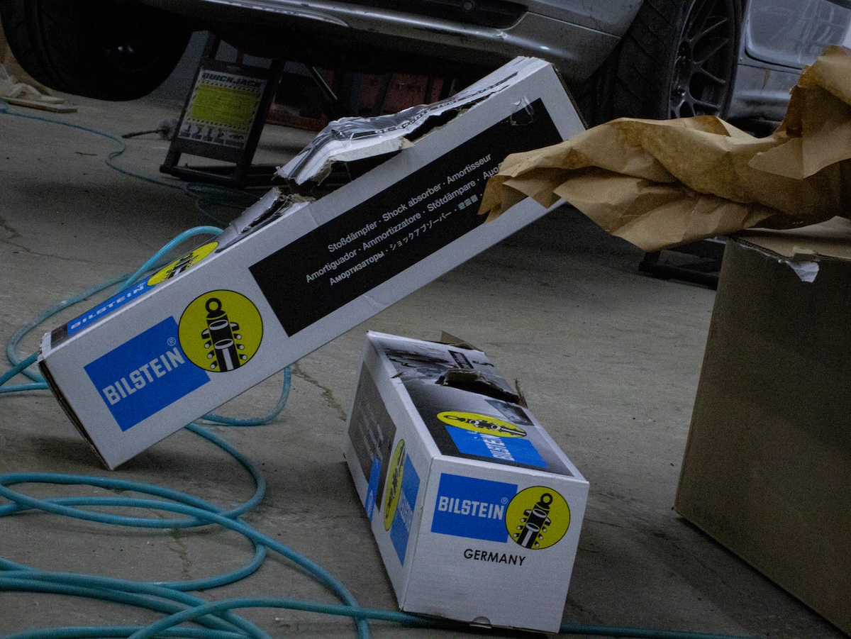 Bilstein strut parts unboxed