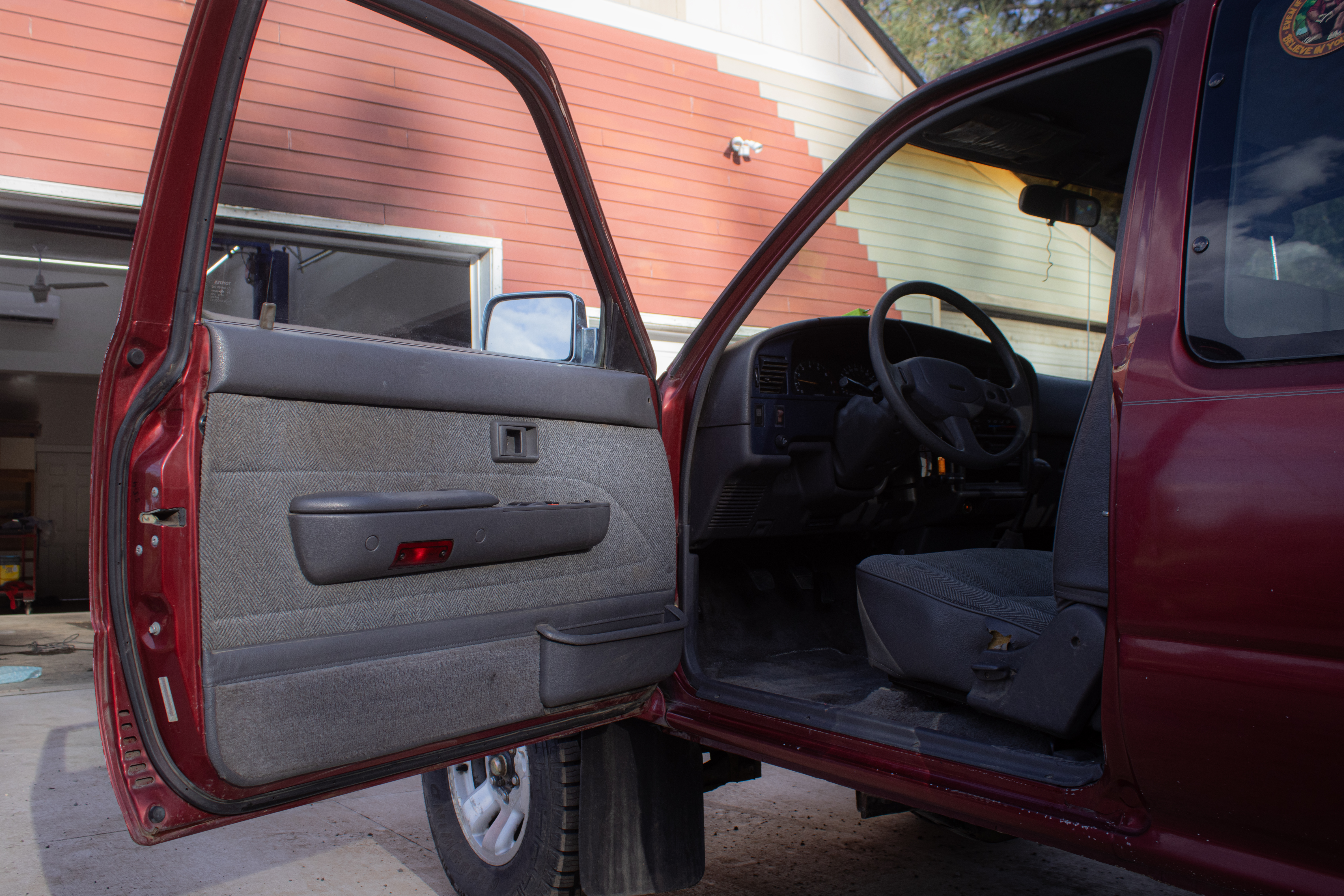 Driver door open - refreshed view